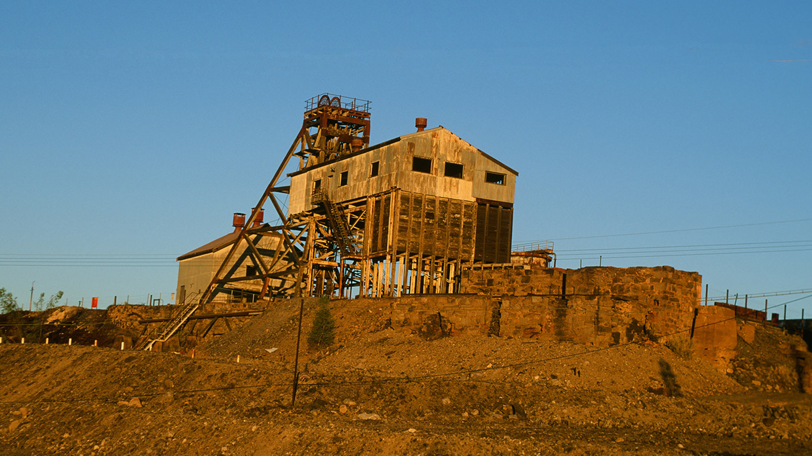 Verlassenes Bergbau-Erbe im Outback: der Thomson Shaft von Broken Hill. Foto: Hilke Maunder