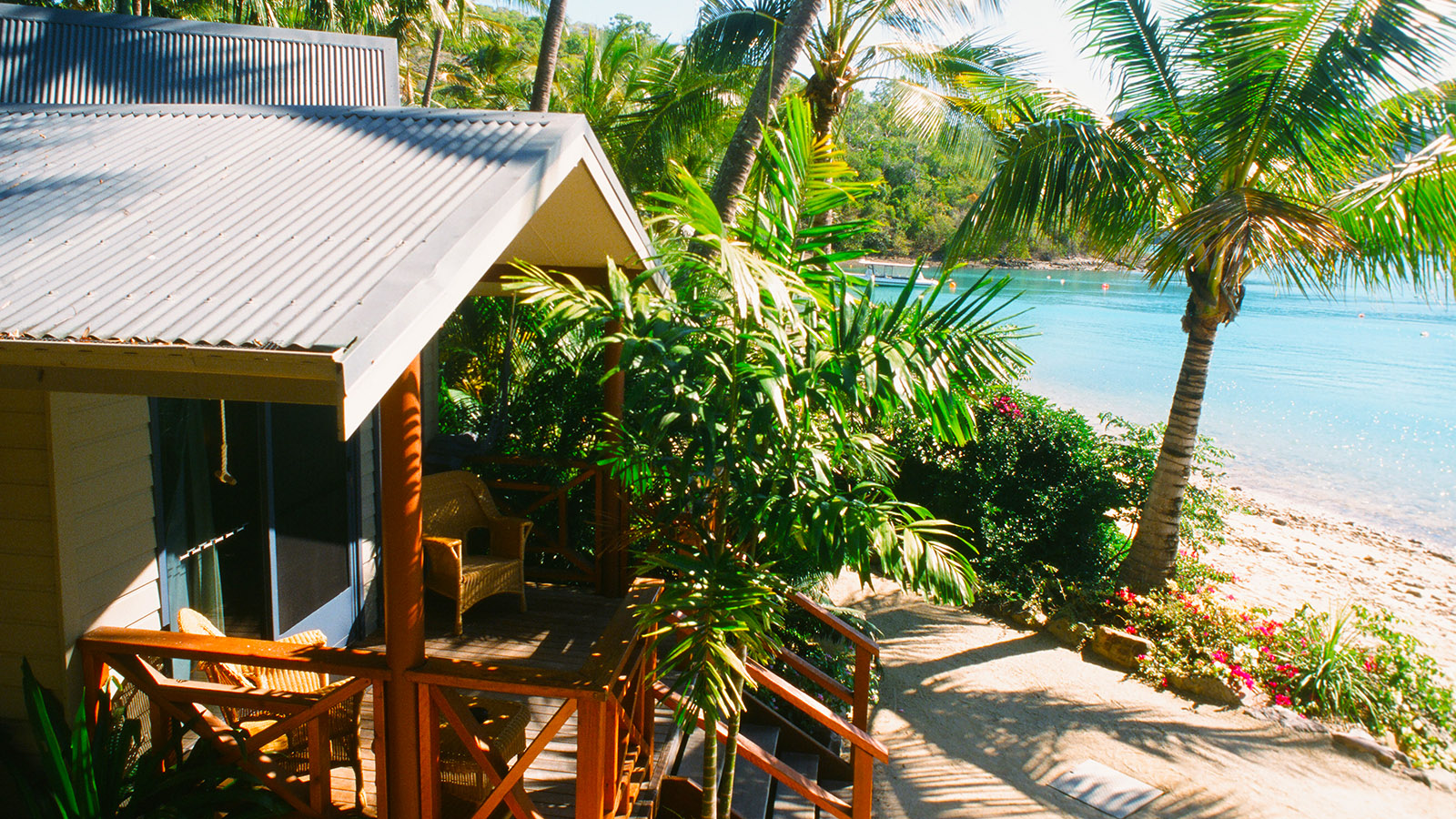 Whitsundays: Die Ferienhütten des Palm Bay Resorts von Long Island. Foto: Hilke