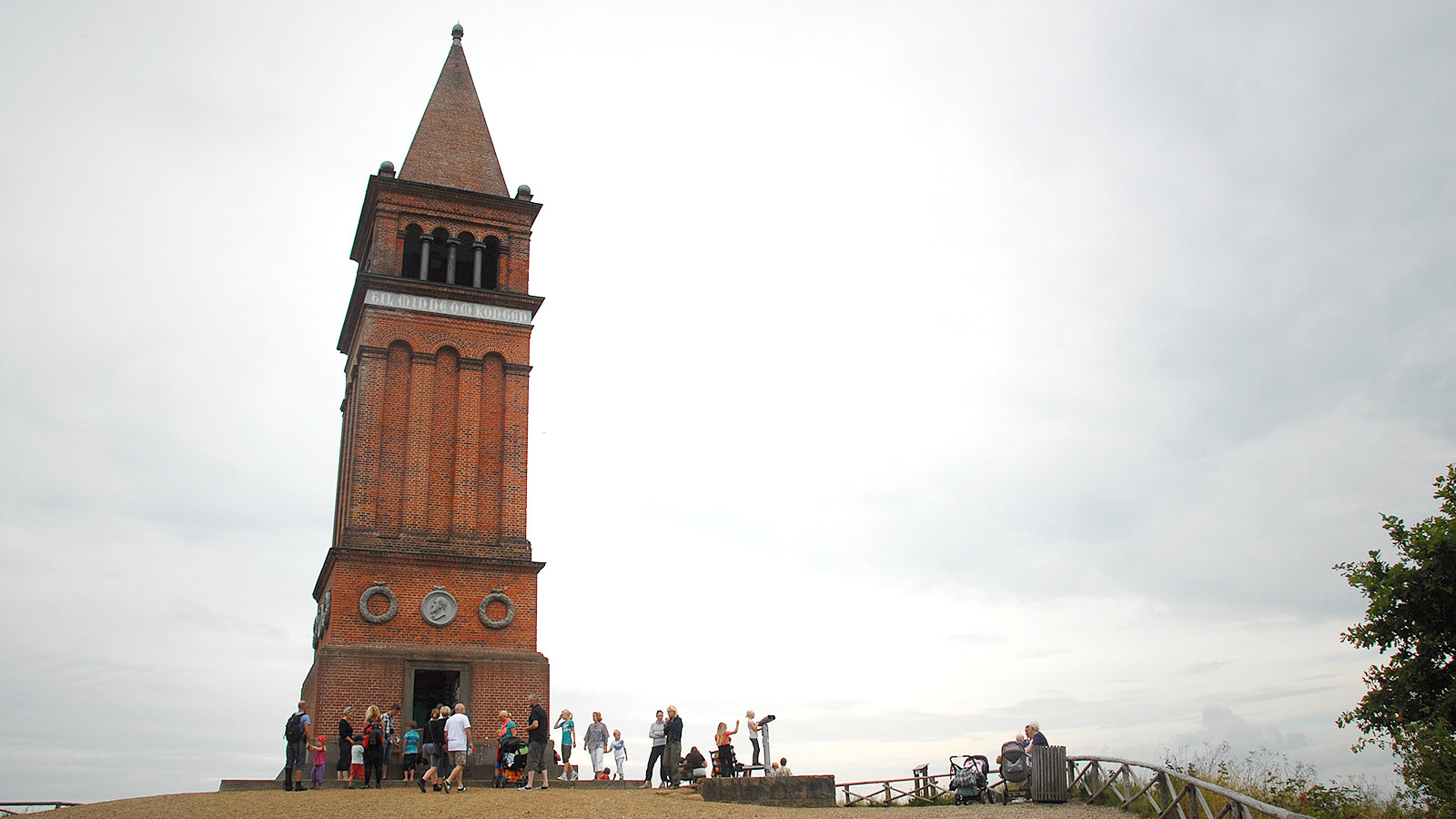 Symbol für den dänischen Nationalstolz: der Turm des Himmelbjerget. Foto: Hilke Maunder