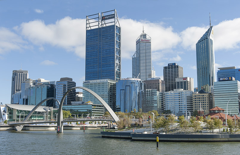 Perth: Blick auf den CBD und Elizabeth Quay vom Swan River